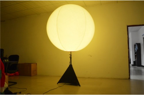 1.6m Balloon Tripod with lighting (Contact us for more details)